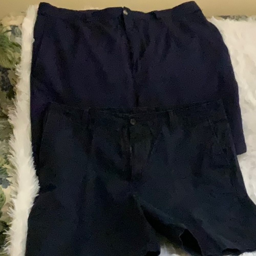 Men’s size 38 navy shorts